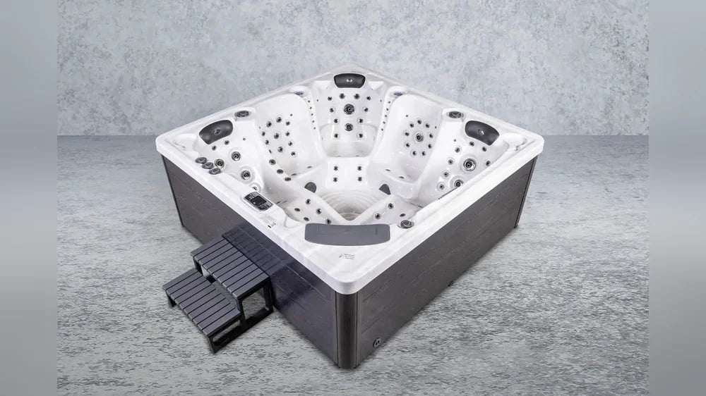 Outdoor-Whirlpool SOLARMANDA Aurora L für fünf Personen